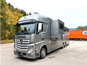 Állatszállító teherautó Mercedes-Benz Pferdedetransporter: 1 kép.