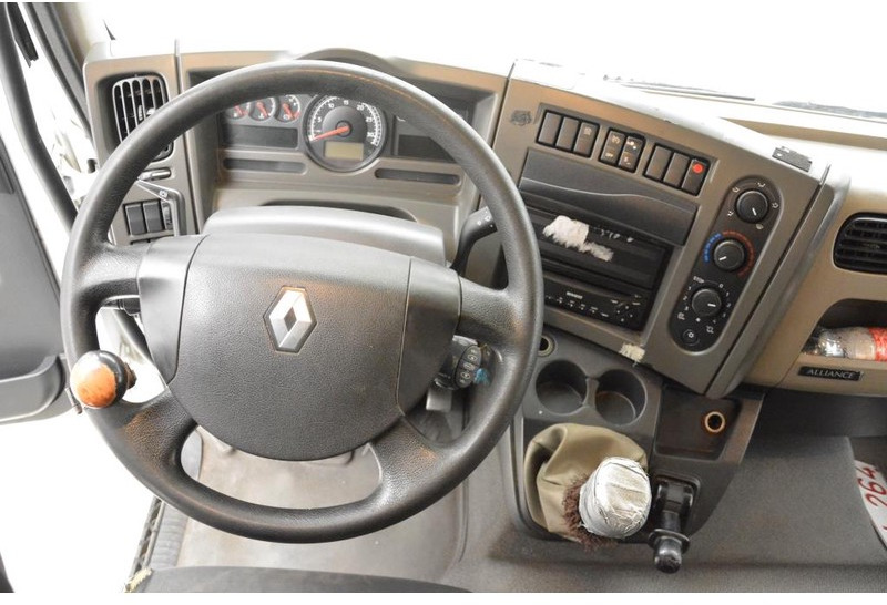 Ponyvás teherautó Renault Midlum 240 DXi: 11 kép.
