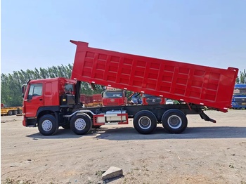 Billenőplatós teherautó a következők szállításához silózás SINOTRUK HOWO 420 Dump Truck: 4 kép.