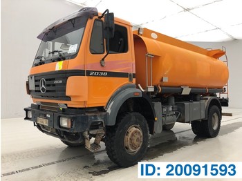 Tartályos teherautó Mercedes-Benz SK 2038 - 4x4