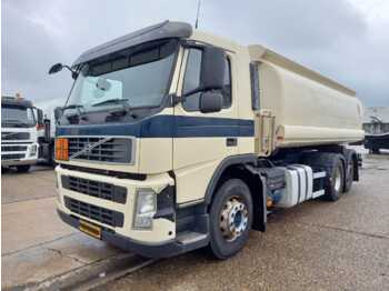 Tartályos teherautó Volvo FM