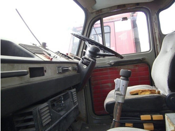 Alvaz teherautó V5 4x2 Saurer V5 4x2: 5 kép.