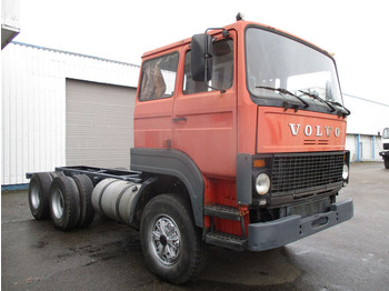 Alvaz teherautó Volvo F7 , 6x4 , Manual , Euro 1 , Telma Retarder , Spring suspension: 4 kép.