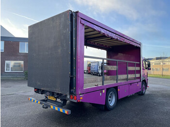 Platós teherautó Volvo FM 330 machine loader: 1 kép.