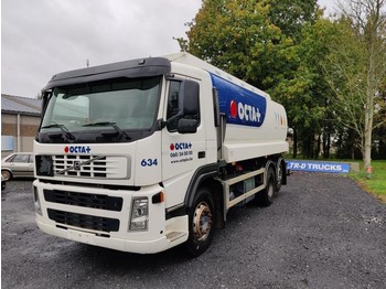 Tartályos teherautó a következők szállításához üzemanyag Volvo FM 360 6x2-citerne carburant -5 comp 18000L: 1 kép.