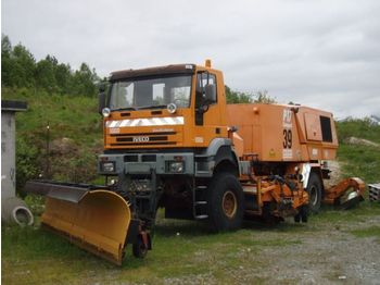 IVECO BUCHER SHØRLING P 17C / RUNWAY BLOWER / PLOW - Többcélú/ Speciális jármű