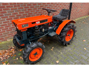 Kubota B 6000  - Kommunális traktor