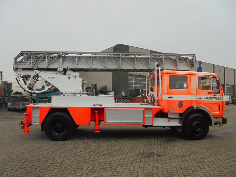 Tűzoltóautó Mercedes-Benz SK 1617 + Manual + PTO + Ladder + Fire Truck: 6 kép.