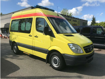 Mentőautó Mercedes-Benz Sprinter: 1 kép.