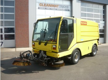 Bucher-Guyer 5000 80 km/h with 3-rd brush - Utcaseprő gép