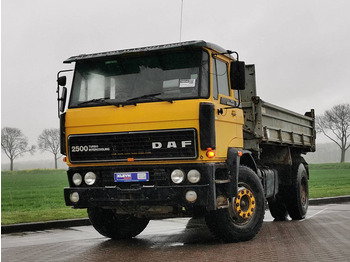 Billenőplatós teherautó DAF