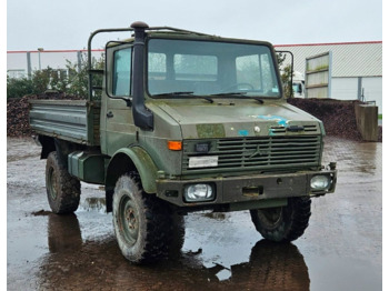 Billenőplatós teherautó UNIMOG U1300