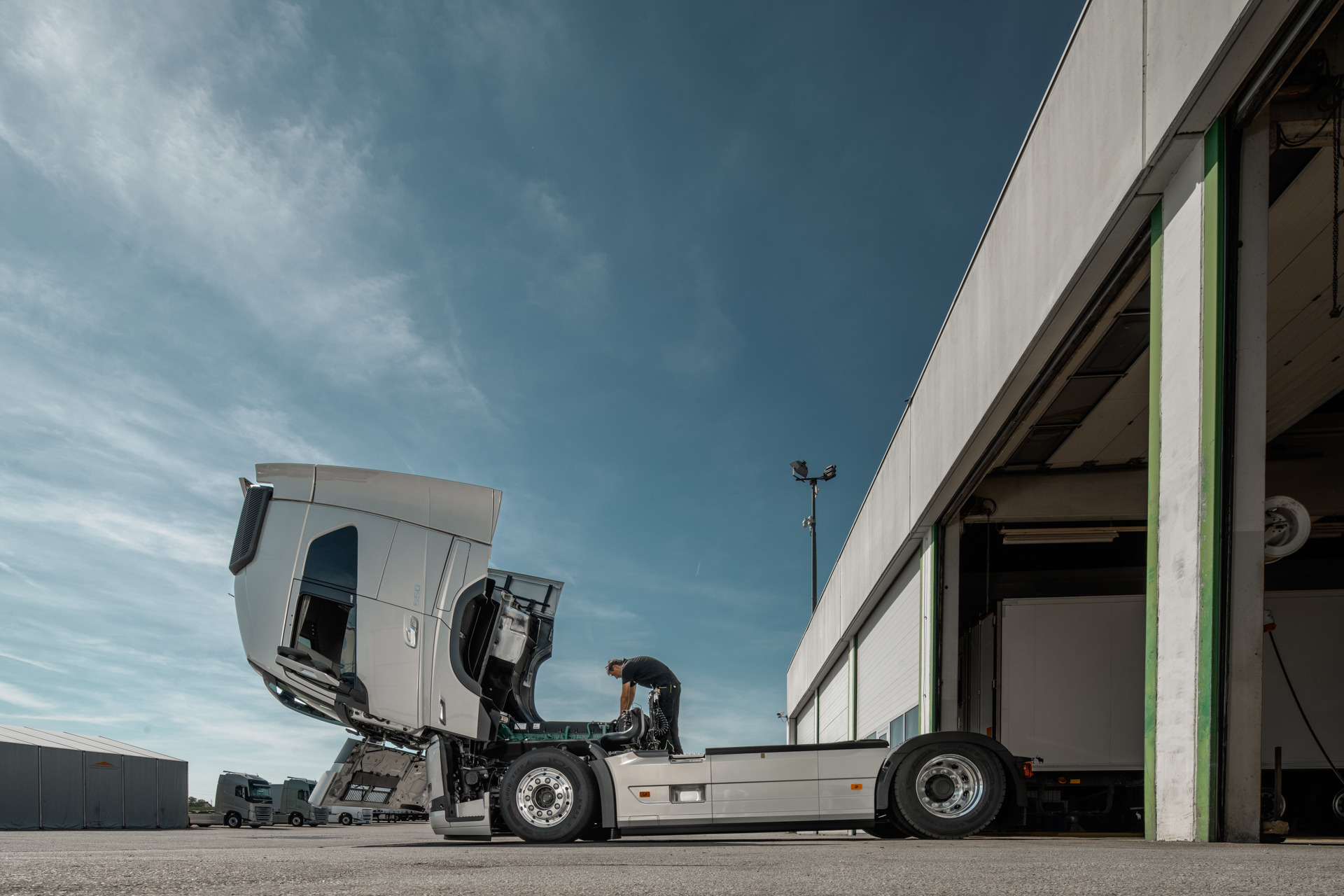 STARENT Truck & Trailer GmbH - Lakóautók undefined: 2 kép.