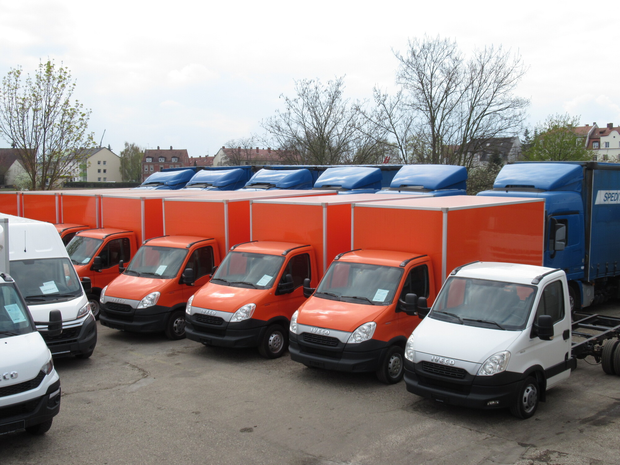 AutoStratis - Kisteherautók - 4x2, dízel, sebességváltó: manuális undefined: 2 kép.