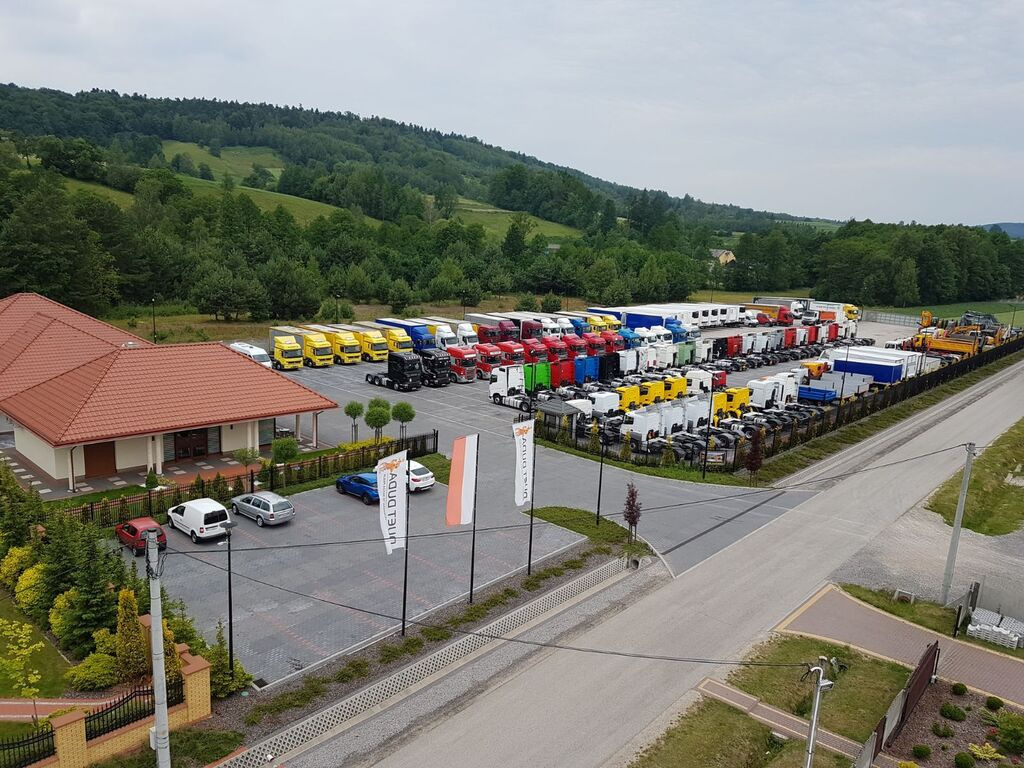 DUETDUDA - Félpótkocsik undefined: 20 kép.