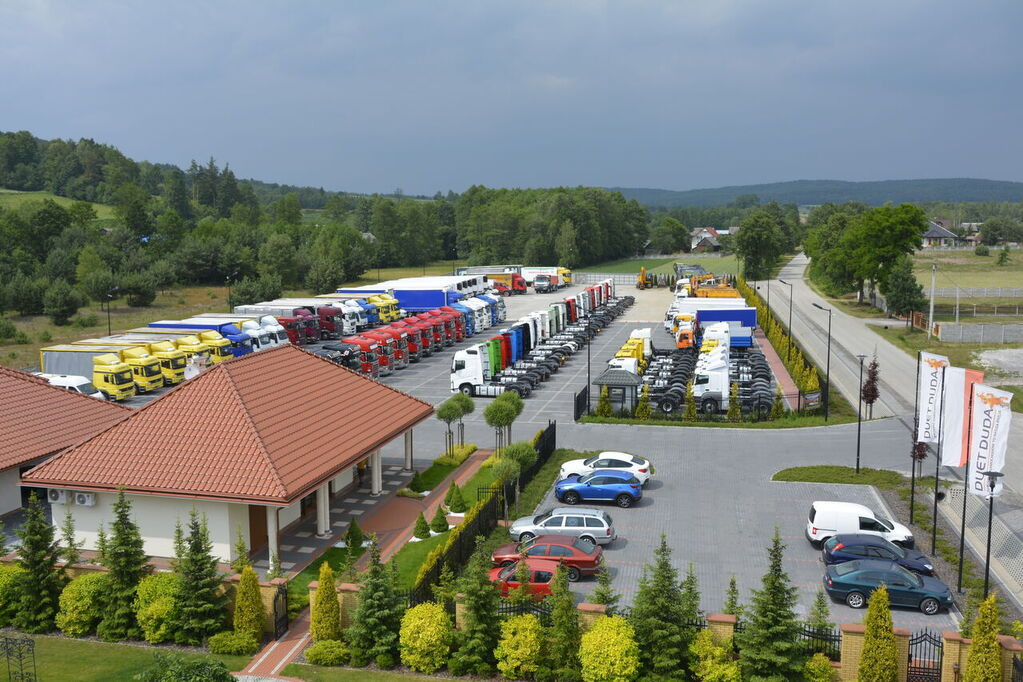 DUETDUDA - Félpótkocsik undefined: 3 kép.