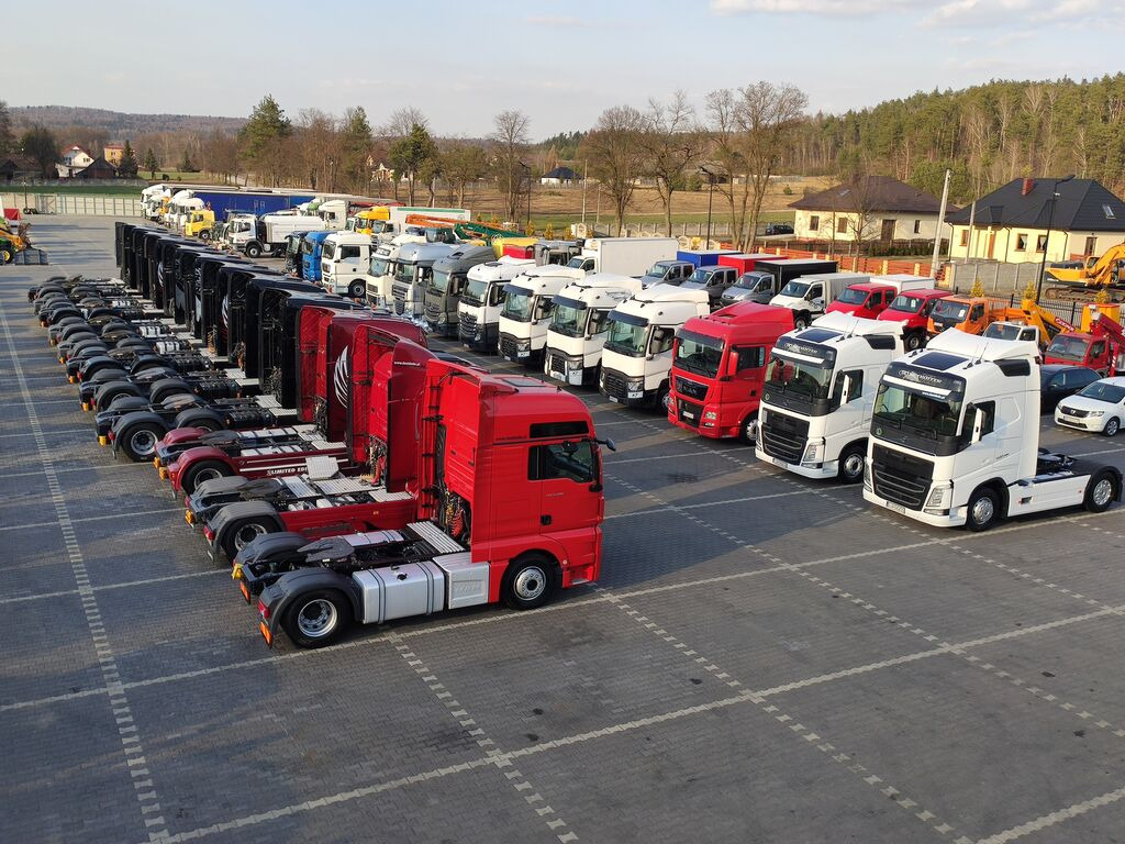 DUETDUDA - Félpótkocsik undefined: 25 kép.