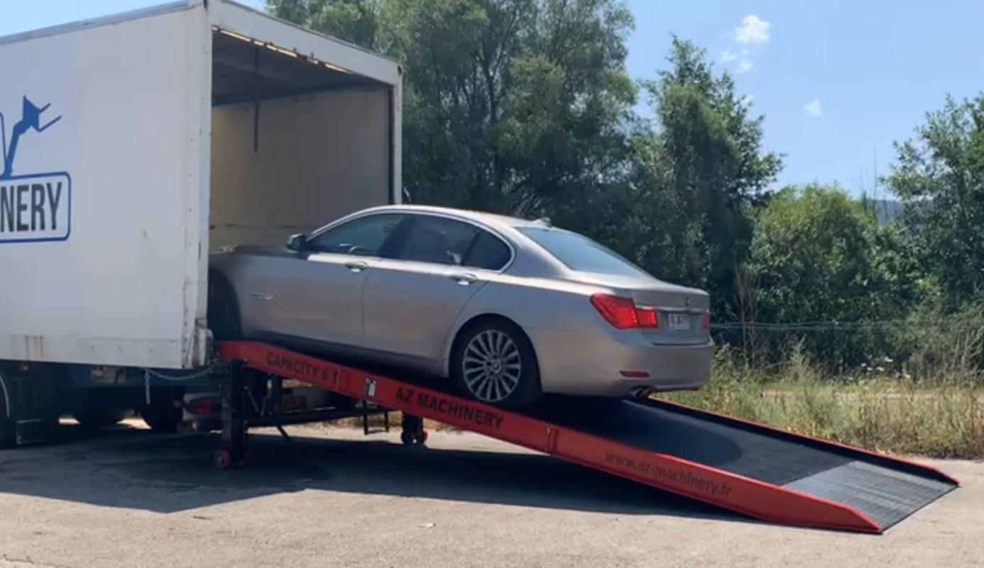 SARL AZ MACHINERY - eladó járművek undefined: 19 kép.