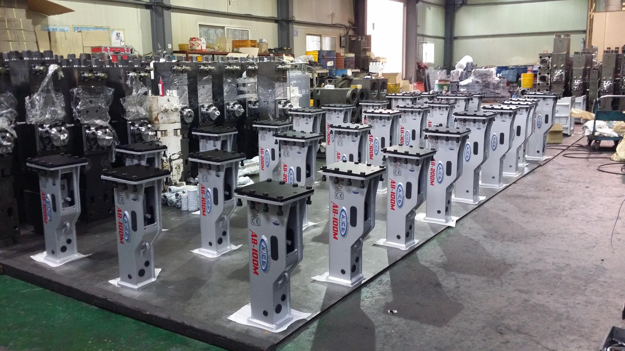 AJCE EUROPE - Adapterek ATLAS undefined: 272 kép.