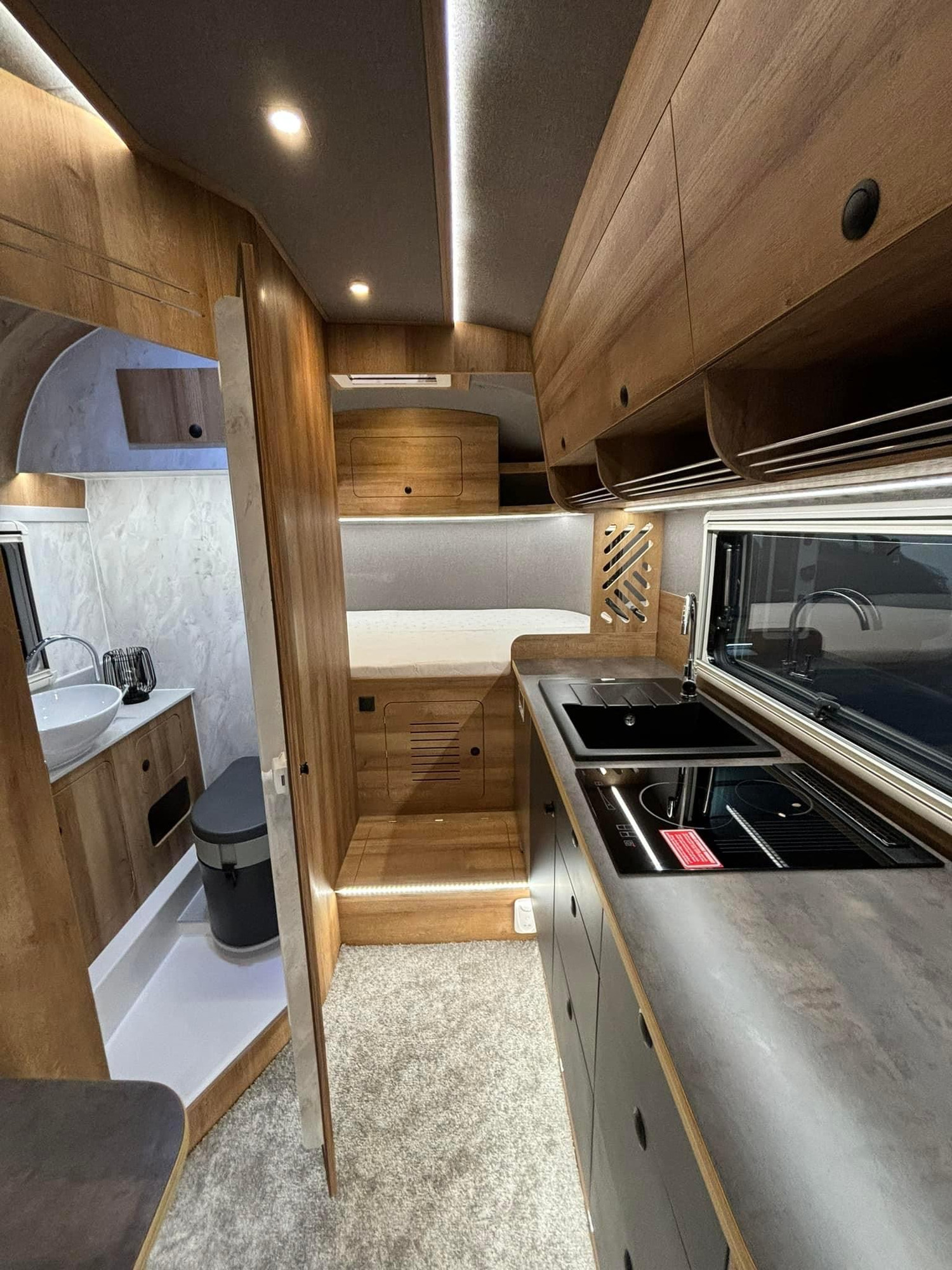 SHINE - American Food Truck undefined: 43 kép.