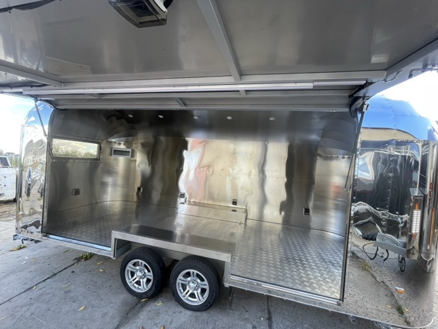 SHINE - American Food Truck undefined: 39 kép.