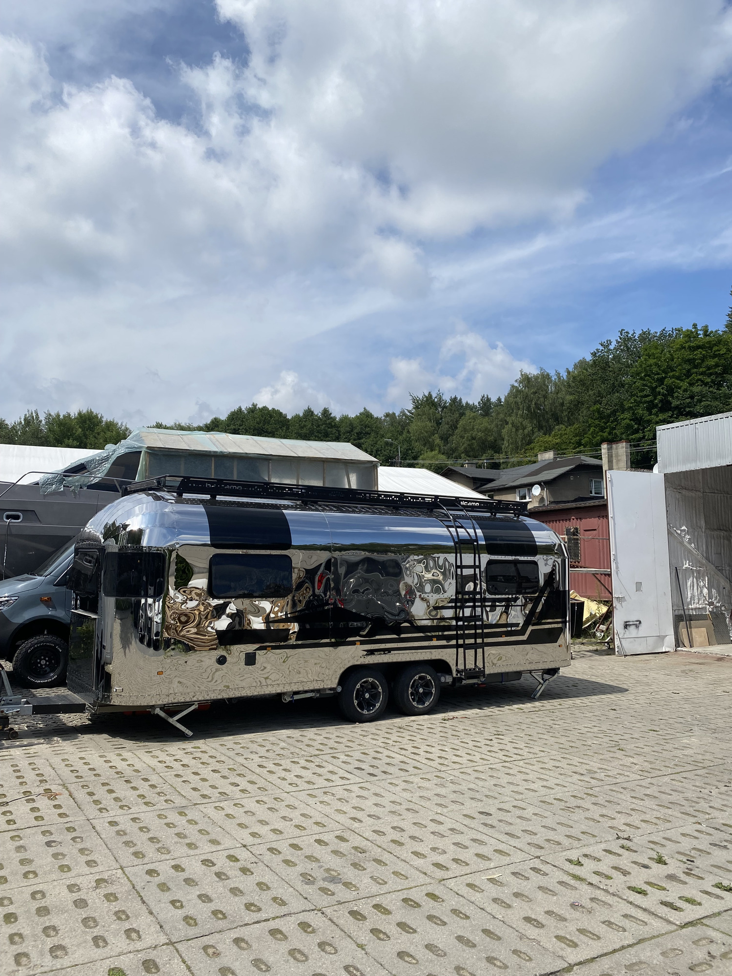 SHINE - American Food Truck undefined: 35 kép.