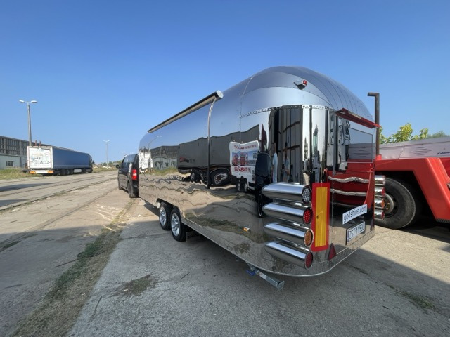 SHINE - American Food Truck undefined: 47 kép.