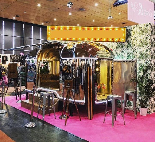 SHINE - American Food Truck undefined: 36 kép.