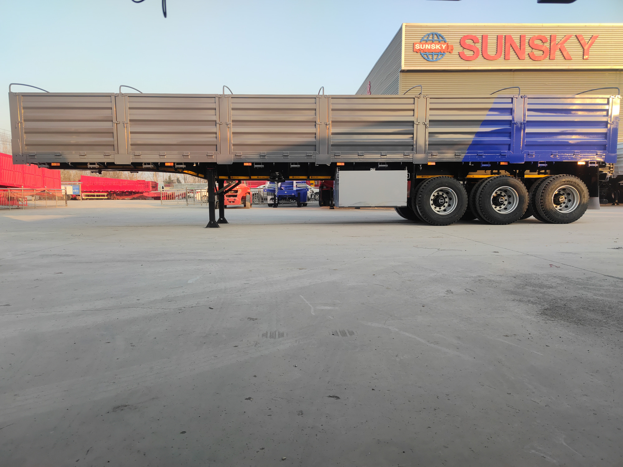 Xiamen Sunsky Vehicle Co.,Ltd - Nyergesvontatók - Euro 2 undefined: 1 kép.