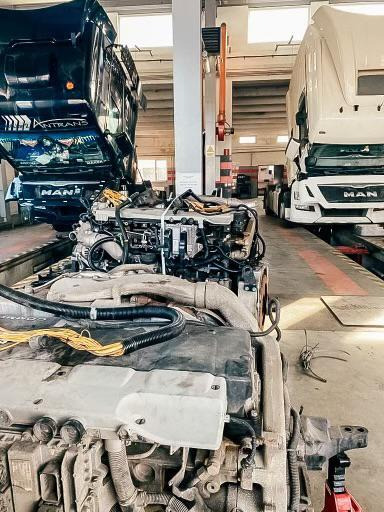 VENT AUTO  ARTUR KOŚLA undefined: 2 kép.