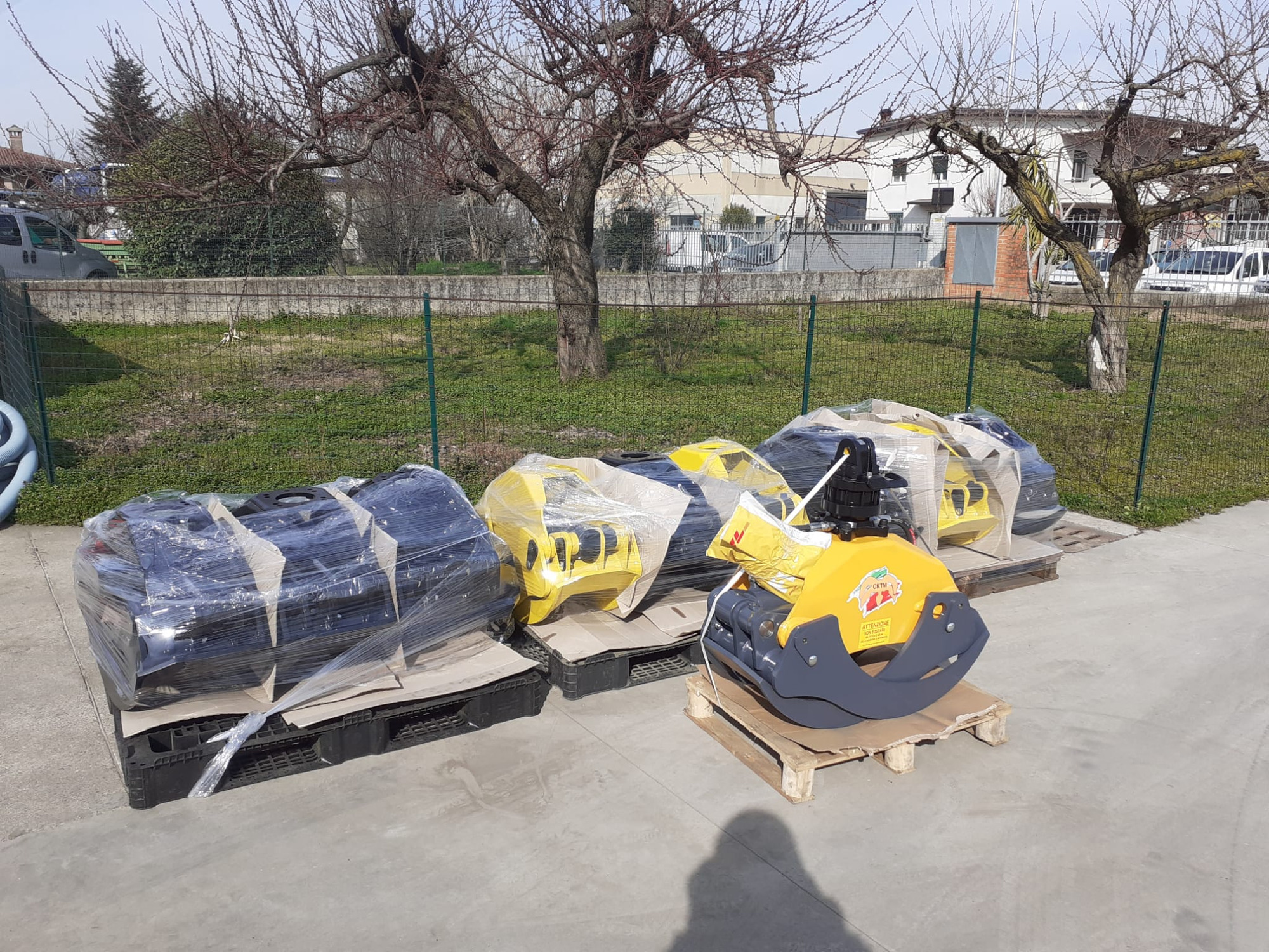 C.K.T.M CARPENTERIE MECCANICHE undefined: 3 kép.