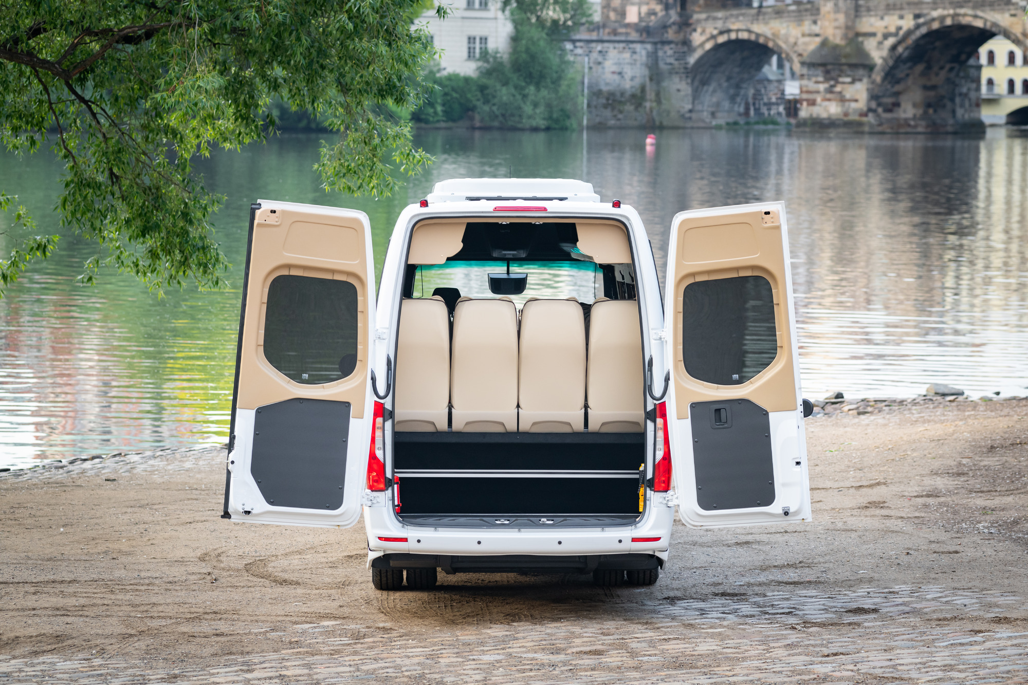 Bus Design, s.r.o.  undefined: 4 kép.