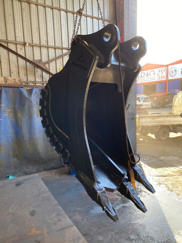 ANDOKS undefined: 75 kép.