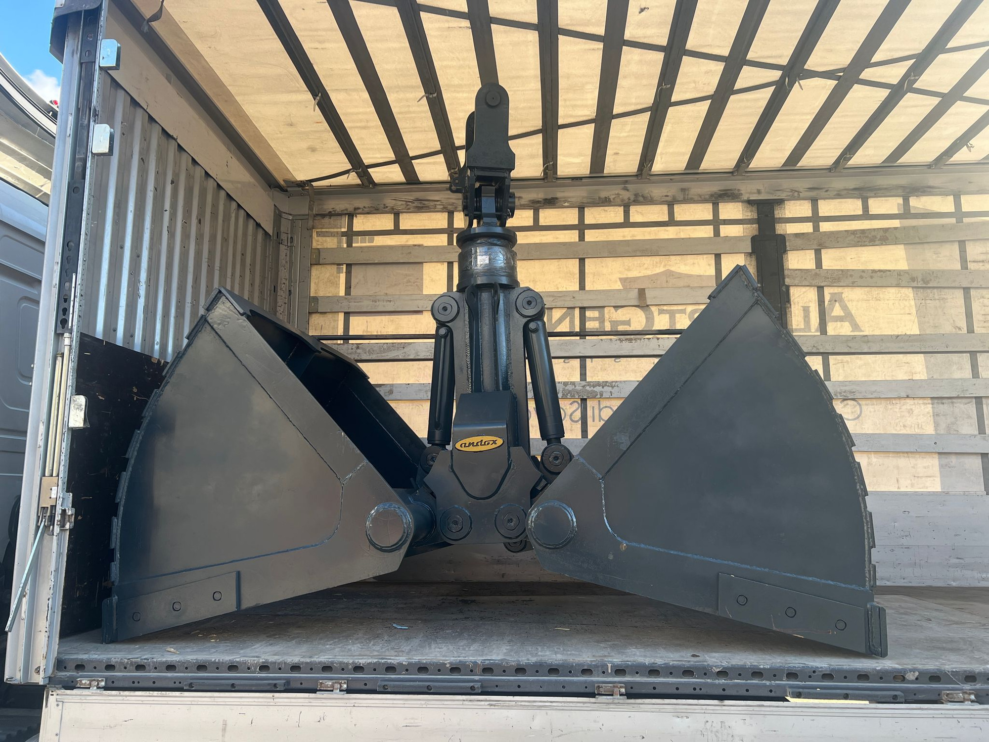 ANDOKS undefined: 15 kép.