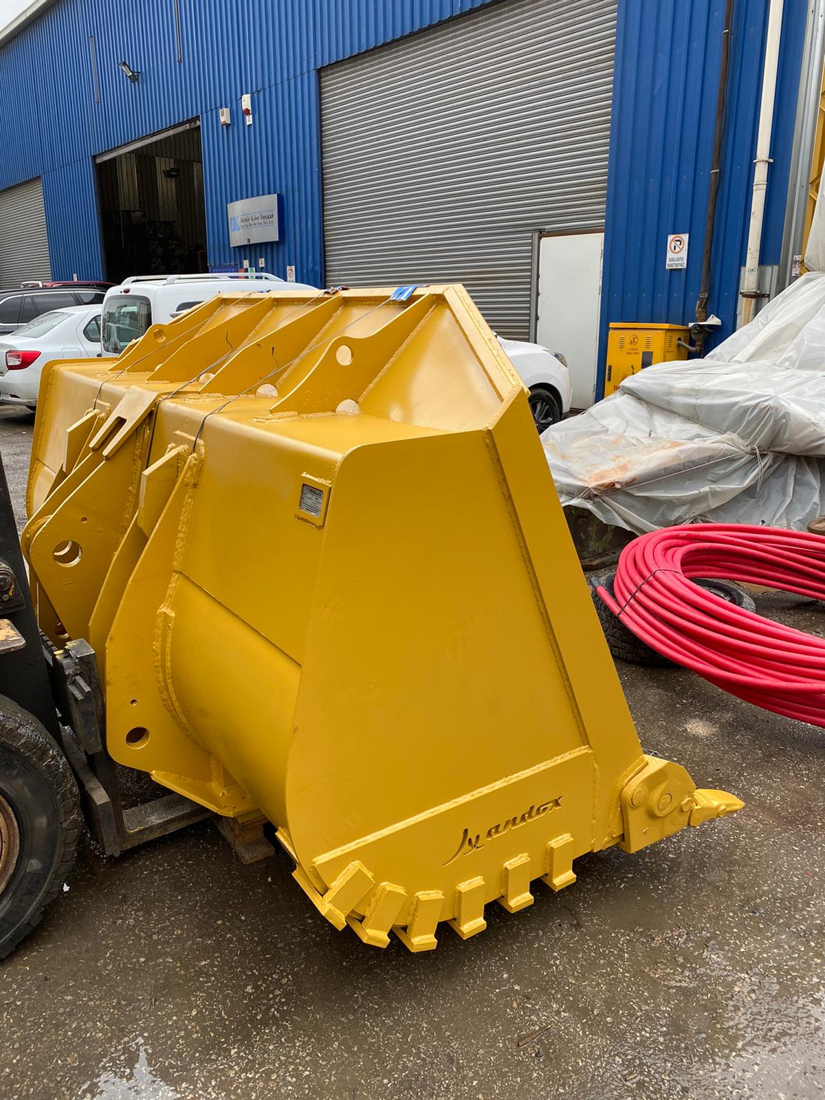 ANDOKS undefined: 52 kép.