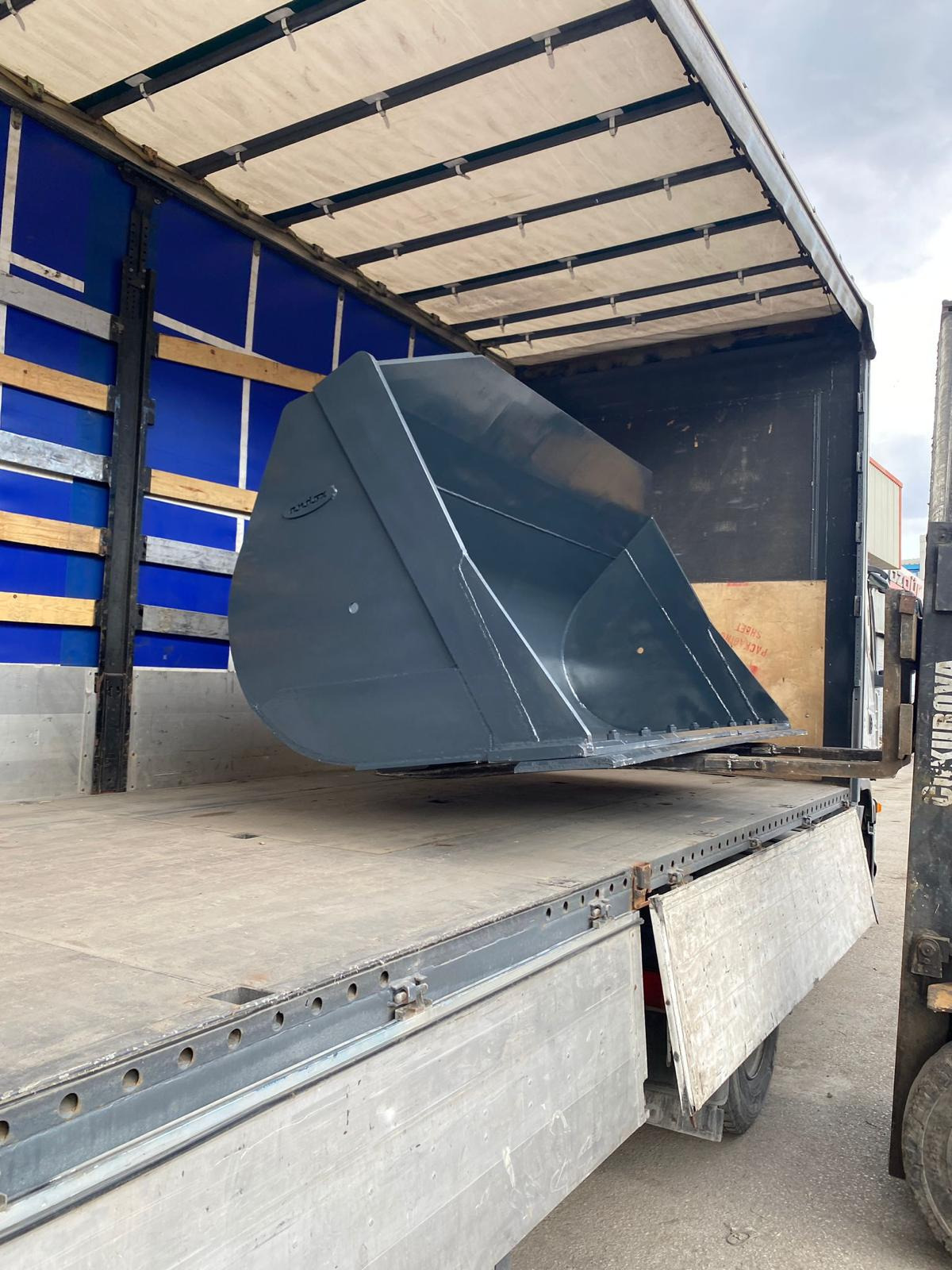 ANDOKS undefined: 24 kép.