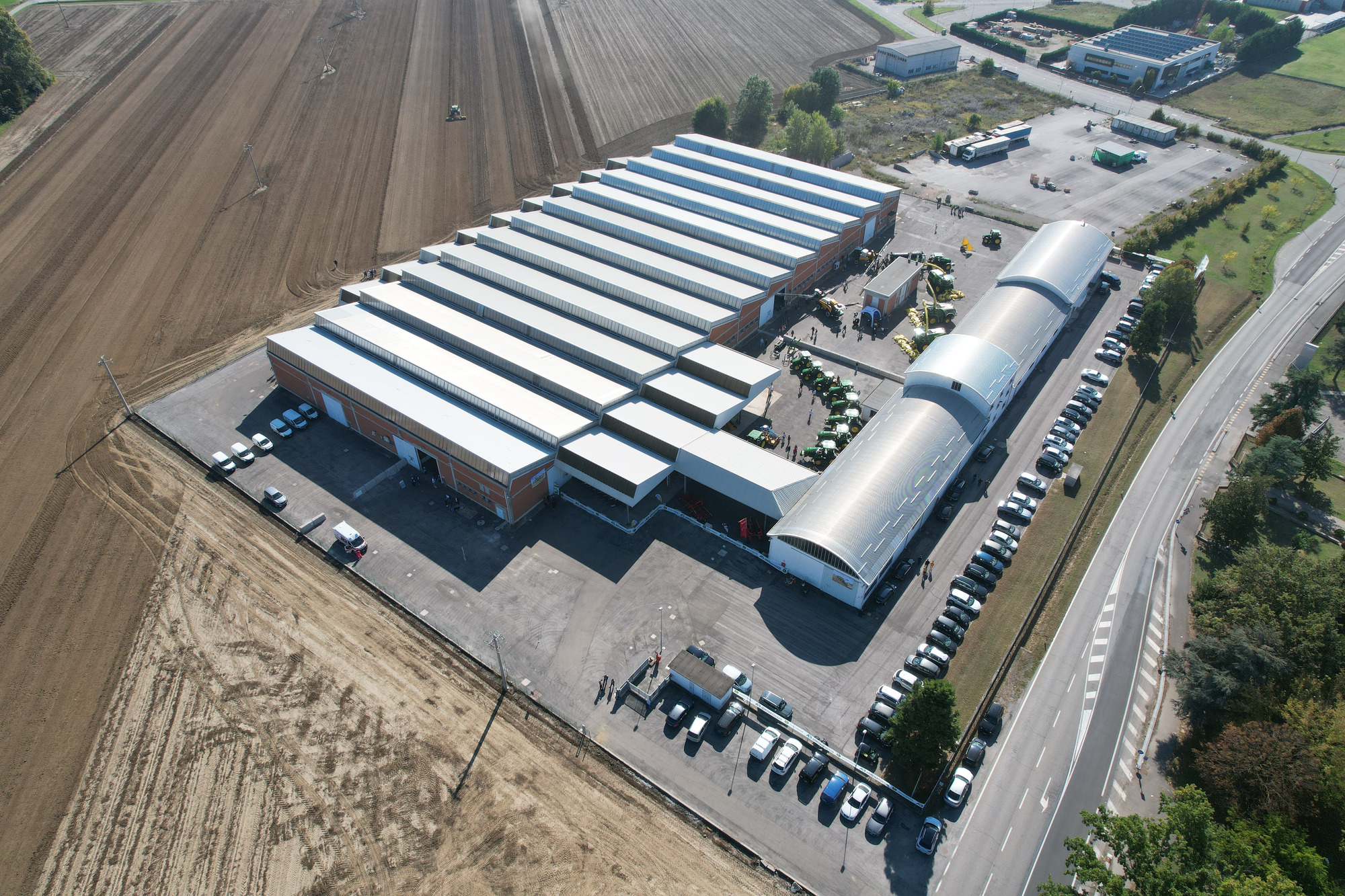 AGRIBERTOCCHI S.R.L. - Anyagmozgató gépek MERLO undefined: 2 kép.