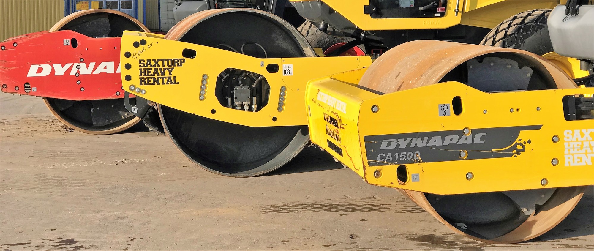 Saxtorp Trading AB - Építőipari gépek LIEBHERR A 910 undefined: 3 kép.