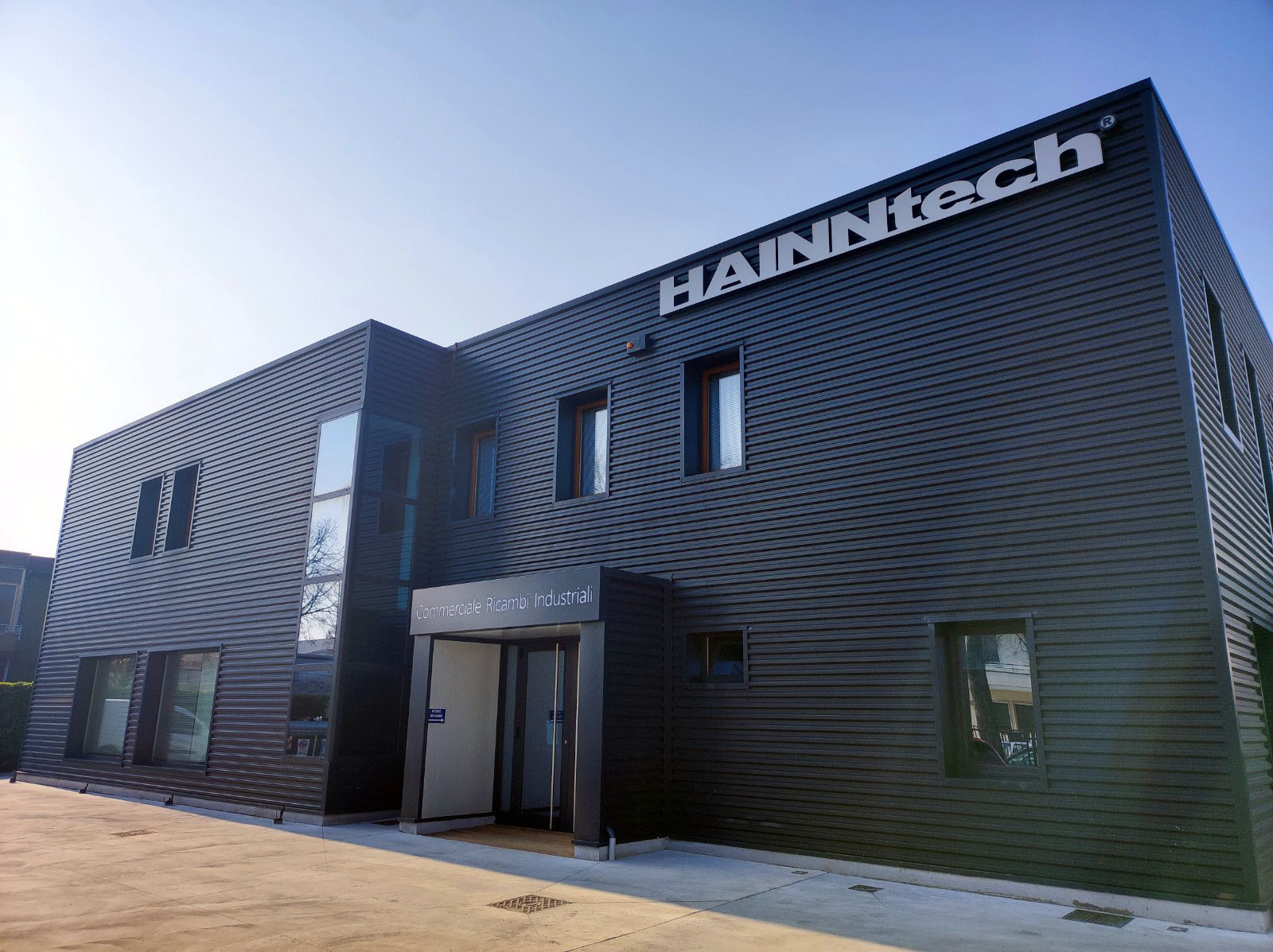 HAINNtech® - eladó járművek undefined: 1 kép.