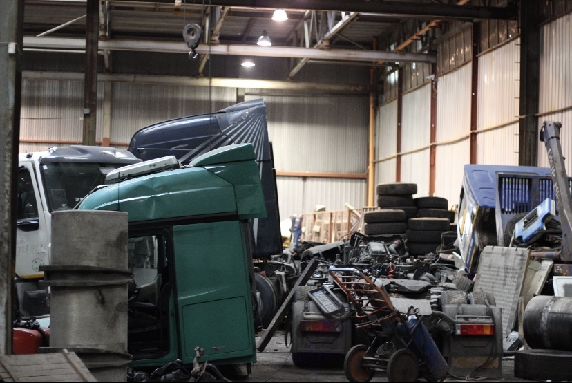 EGDA truckparts - Nyergesvontatók undefined: 5 kép.