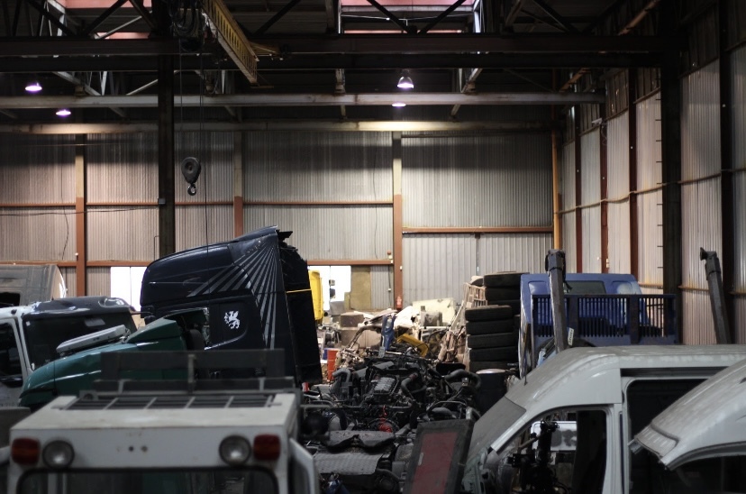 EGDA truckparts - Nyergesvontatók undefined: 7 kép.