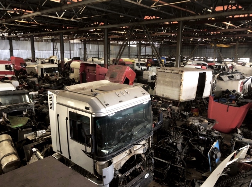 EGDA truckparts - Nyergesvontatók undefined: 2 kép.