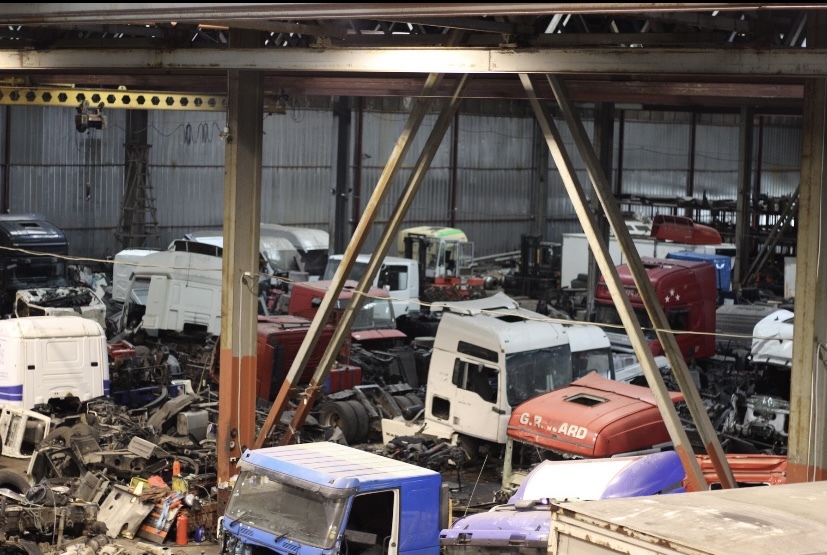 EGDA truckparts - Nyergesvontatók undefined: 10 kép.