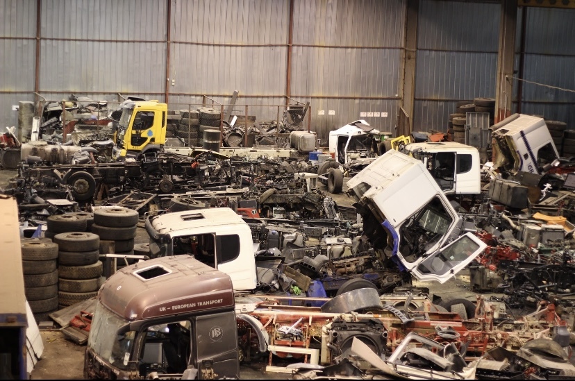 EGDA truckparts - Nyergesvontatók undefined: 11 kép.