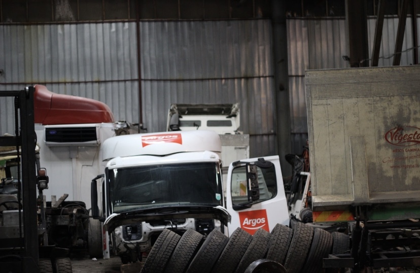 EGDA truckparts - Nyergesvontatók undefined: 4 kép.