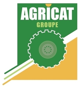 Kerekes traktor John Deere 6220