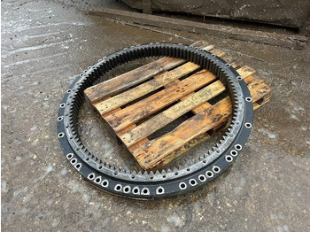 Tengely és alkatrészek - Építőipari gépek CAT 323 slew ring: 2 kép.