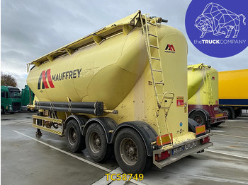 Tartályos félpótkocsi SPITZER