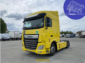 Nyergesvontató DAF XF