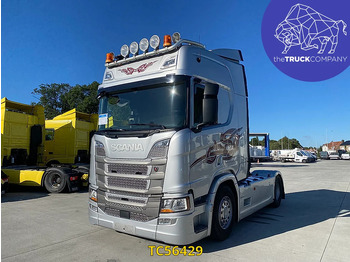 Nyergesvontató SCANIA R 500